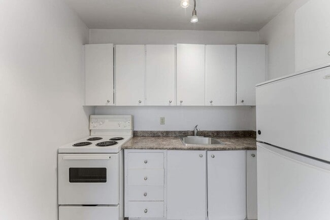 666 Ontario Street Apartments