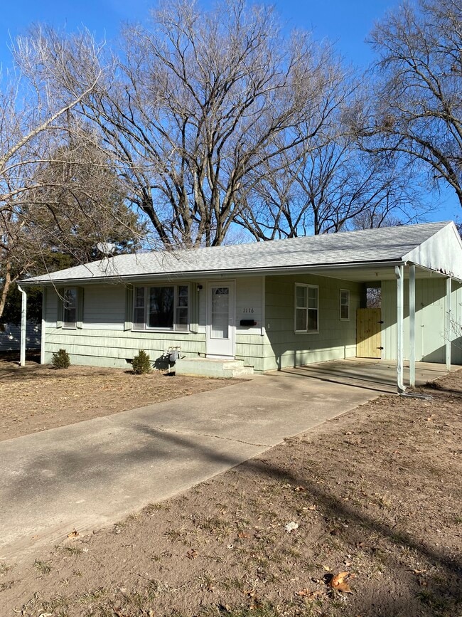Building Photo - 1116 N Clay St
