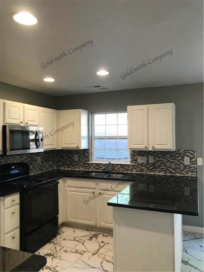 Photo - "Spacious 4-Bed Gem in Mauldin with Granite Kitchen & Cozy Fireplace!"