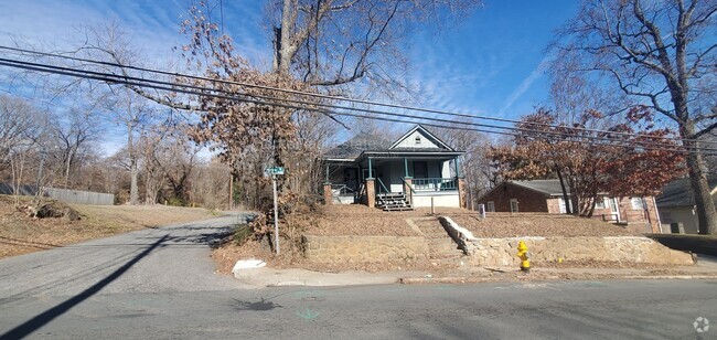 Building Photo - 1601 E Twenty-Fifth St Rental