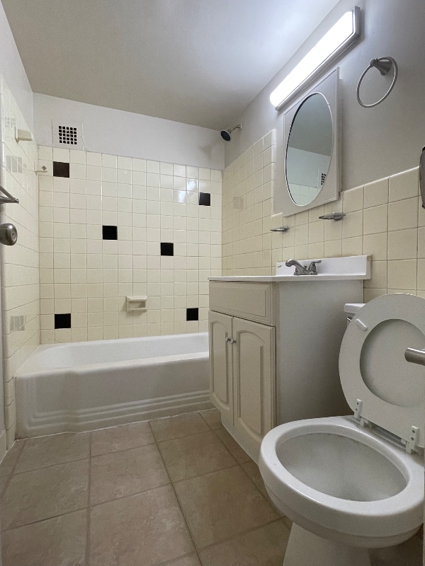 Photo - 3030 30th St SE Unit 212