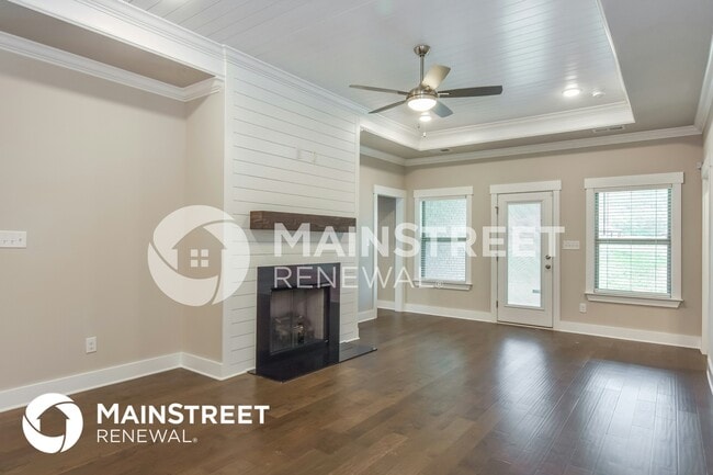 Building Photo - 9509 Hampton Oak Dr S E Rental