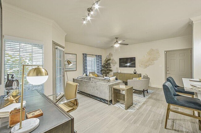 Photo - Up to 3 Weeks Free Rent & a Little Somethi... Unit AA142