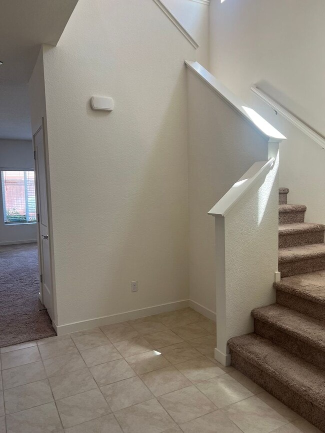 Photo - 1095 Wake Forest Ct