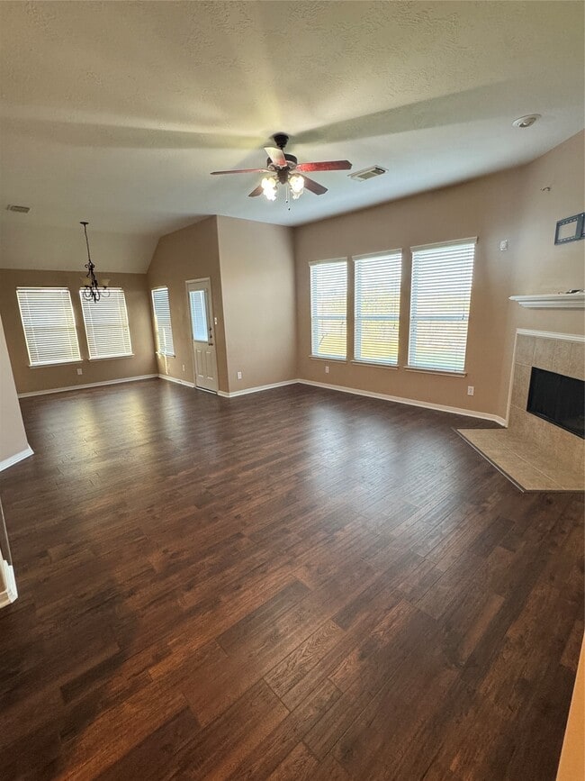 Photo - 3219 Witney Way