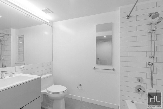Photo - 5 AVENUE Unit 15K