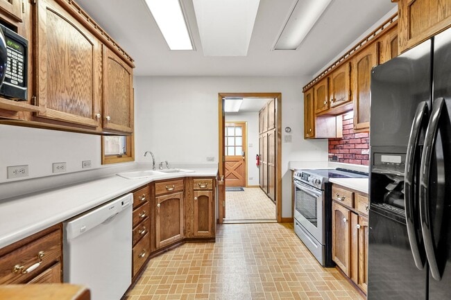 Photo - Mountain Life & Views- 4 bed 2 bath