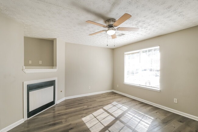 Photo - 3067 Fields Dr