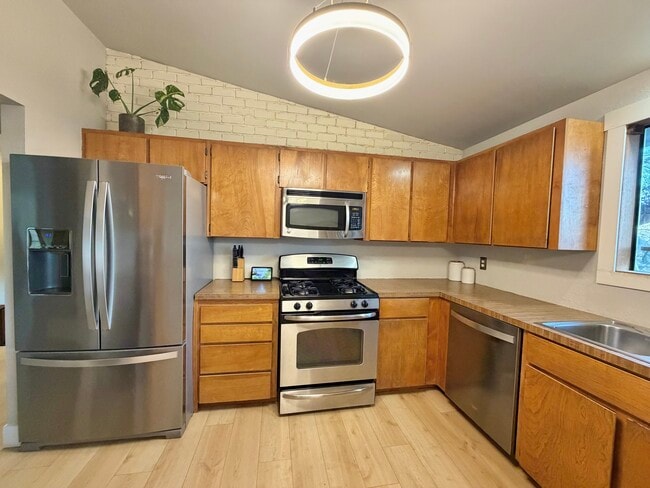 Photo - 2028 N Havichur Loop