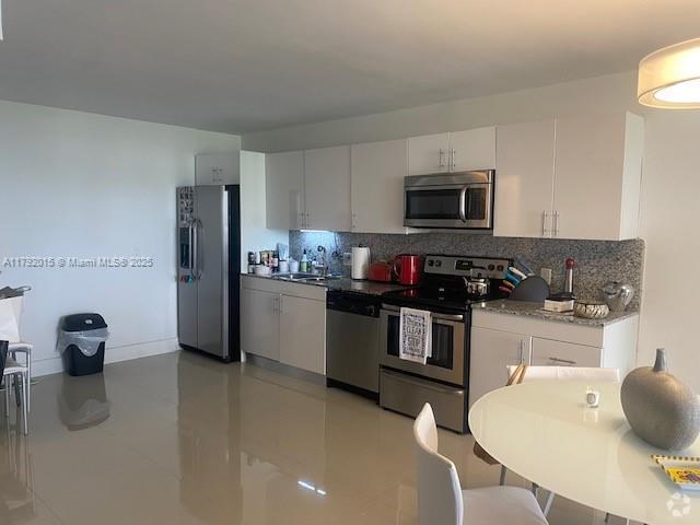 Building Photo - 2801 NE 183rd St Unit 1011W Rental