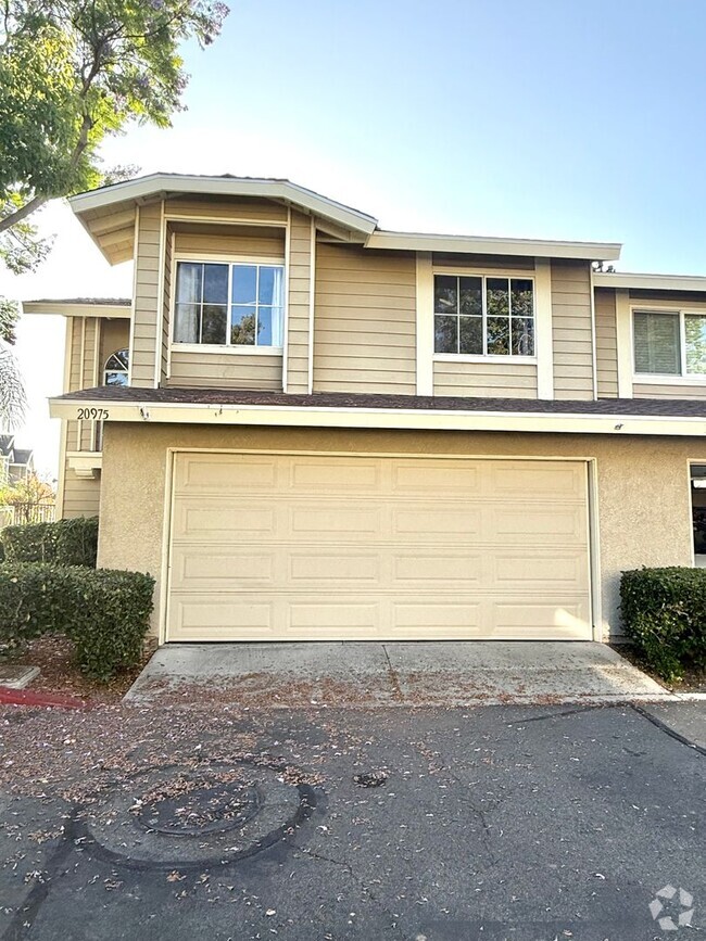 Building Photo - Welcome to your beautifully upgraded home ...