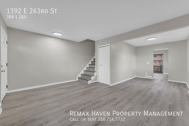 Photo - 1392 E 263rd St