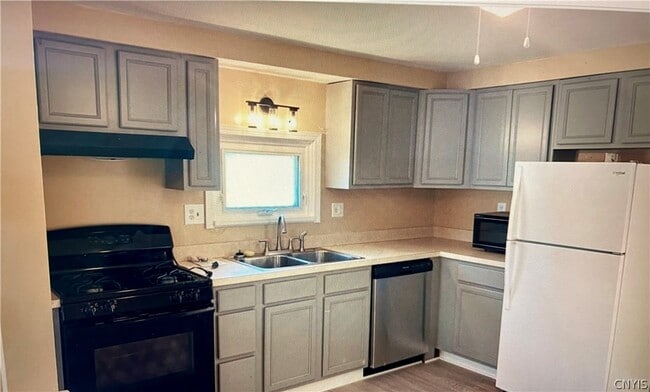 Photo - 8050 Lucas Dr