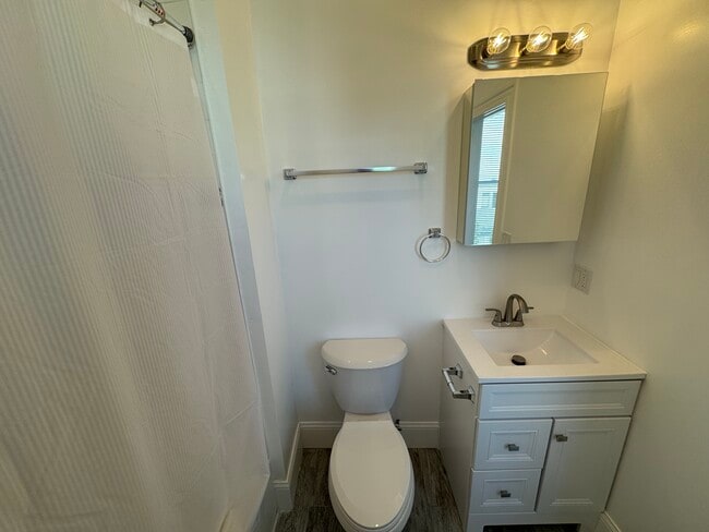 Photo - 29 Cameron Ave Unit 3