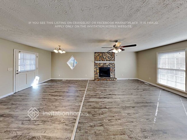 Photo - 1810 County Line Pl