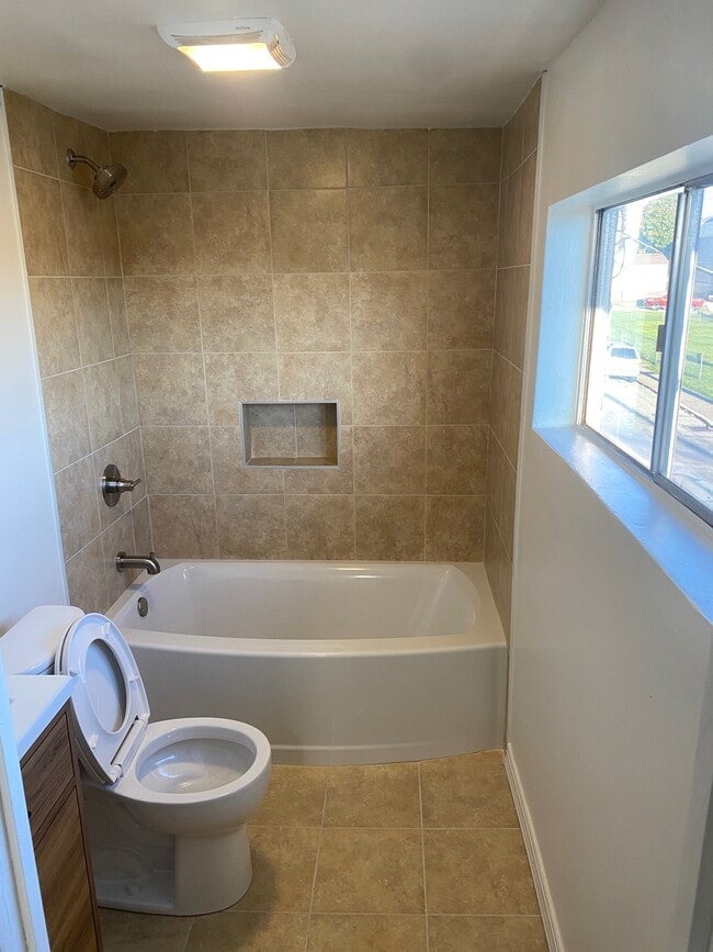 Photo - 451 Oregon Ave