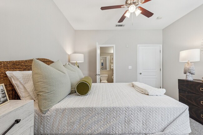Newly Renovated Two Bedroom with Sunroom