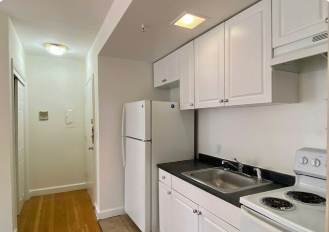 Photo - 529 Beacon St Unit 11