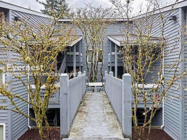 Photo - 9398 Redmond - Woodinville Rd NE Unit APT 126