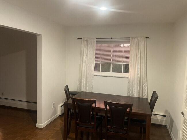 Photo - 2819 Erie Ave Unidad 6