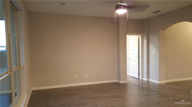 Photo - 19 Lost Creek Ln