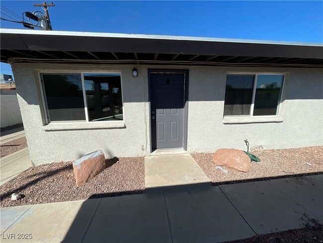 Building Photo - 2107 Statz St Unit 8