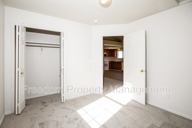 Photo - 2135 S Crimson Rose Way