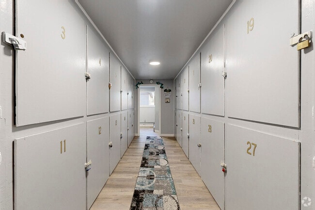 Cuarto de lavado - 10th Street Square Apartments