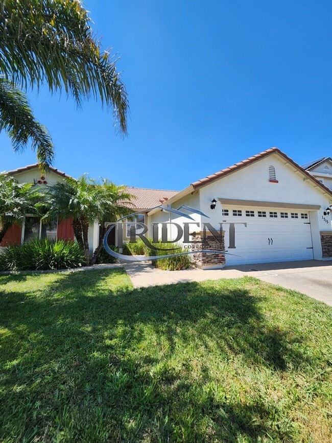 Photo - 3-bedroom 2-bath home with den located in Edgewater