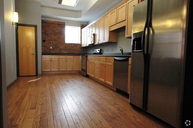 Building Photo - 1106 E Broadway Rental