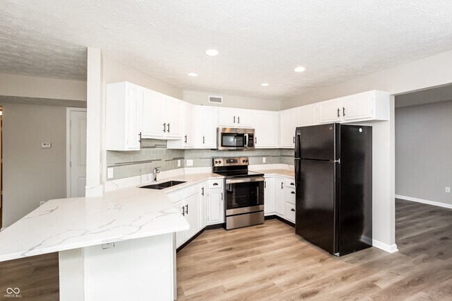 Photo - 10702 Palmyra Ct