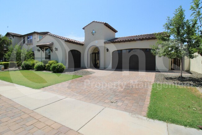 Building Photo - 3847 E Mead Dr Rental