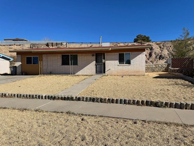 Building Photo - 8137 Staghorn Dr Rental