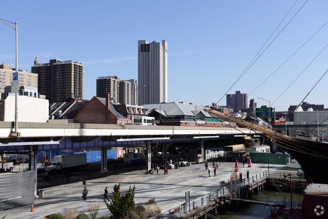 Photo - 244 Front St