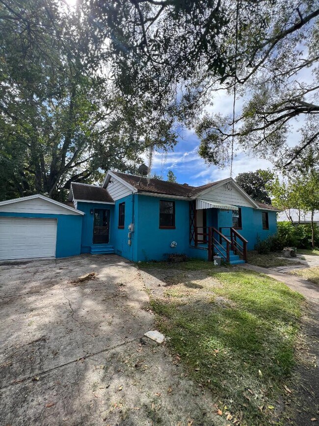 Building Photo - 5056 Astral St Rental