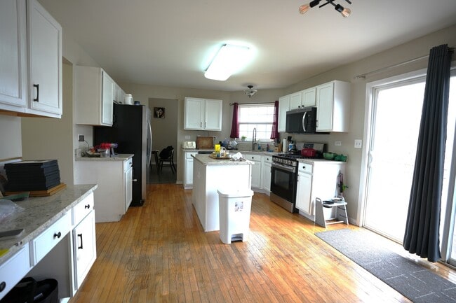 Photo - 2715 Cavalcade Ct