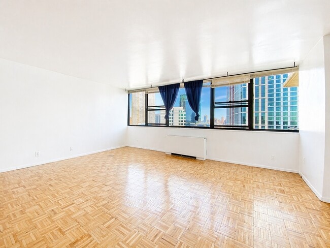 Photo - 270 Marin Blvd