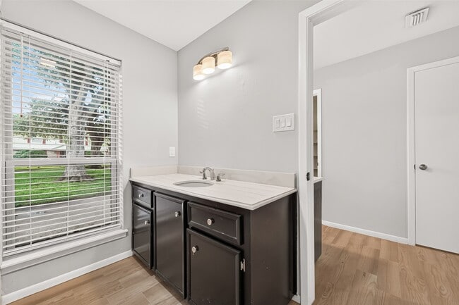 Photo - 2103 Winged Foot Dr