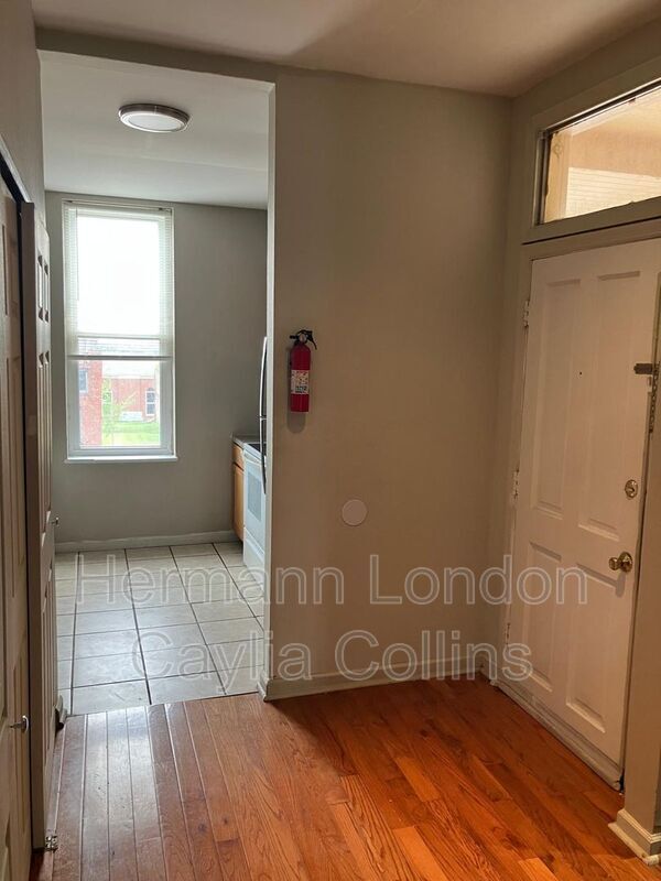 Photo - 1708 S Tucker Blvd