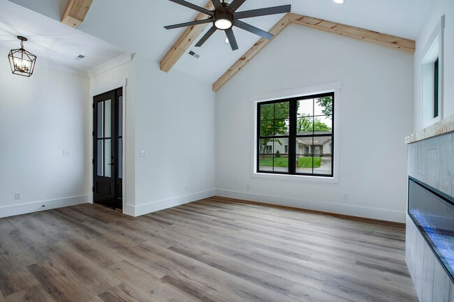 Photo - 206 Choowa Trce