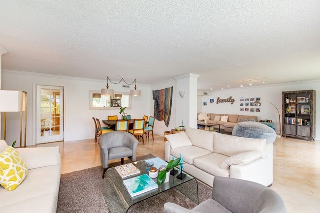 Photo - 199 Ocean Ln Dr Unidad # 305