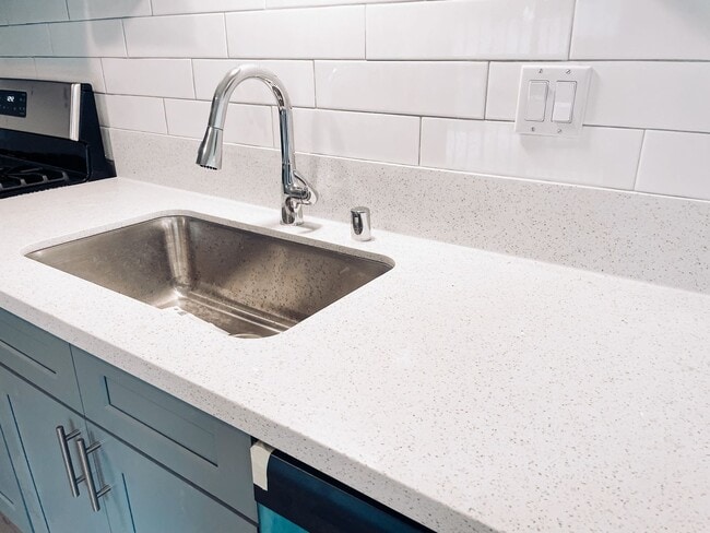 1308 W Gardena Blvd Unit B