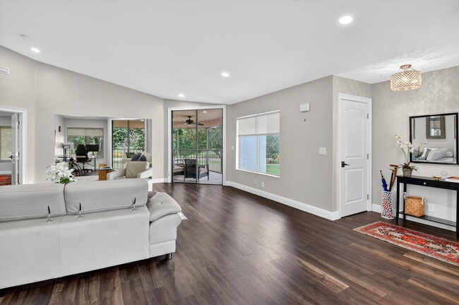 Building Photo - 15307 Strathearn Dr Unit 11204 Rental