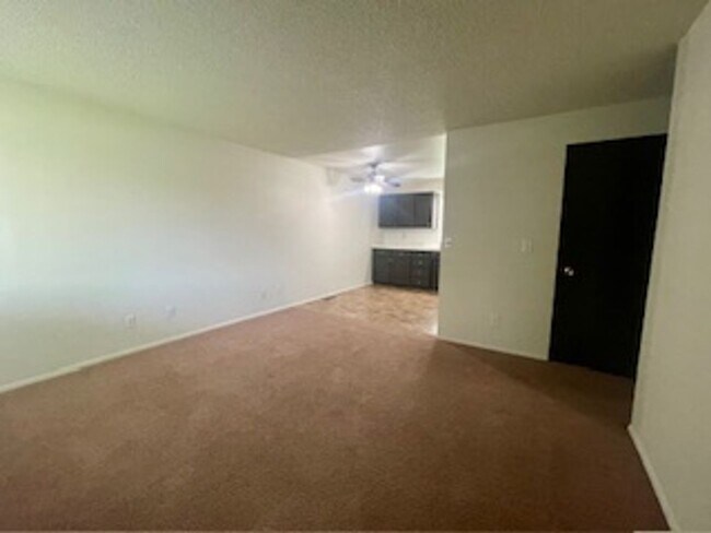 3620 W Albany Ave