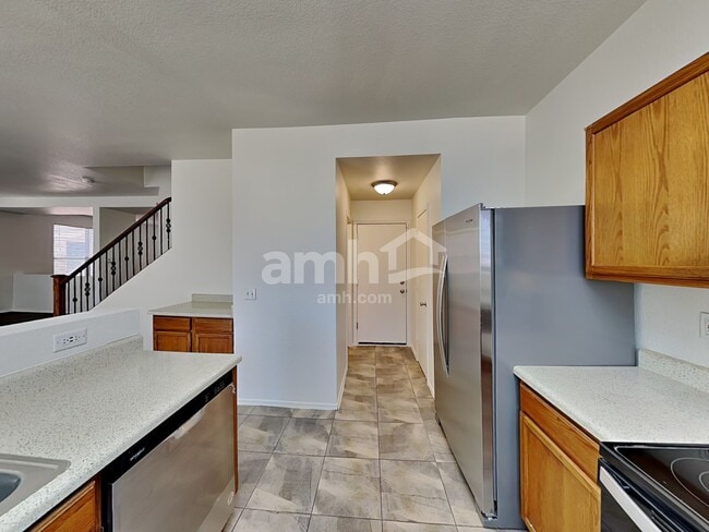 Photo - 16923 W Central St