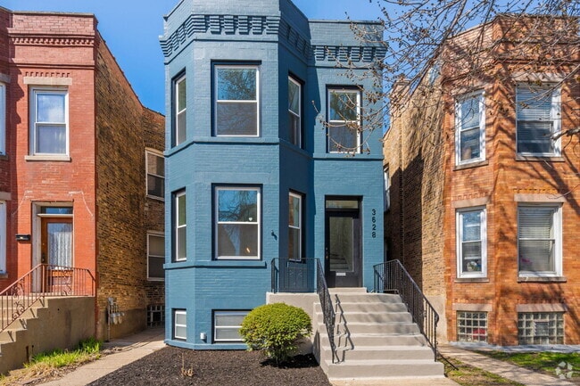Building Photo - 3628 N Albany Ave Rental