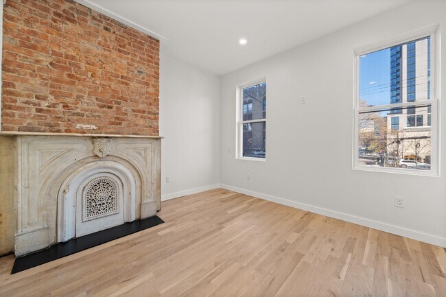 Photo - 119 Storms Ave Unit 2