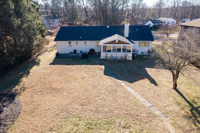 Photo - 2 Columbine Ln