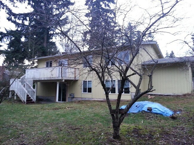 Photo - Ideal Split-Level Lake Hills Home