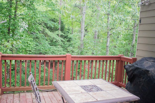 1028 Queensbury Run